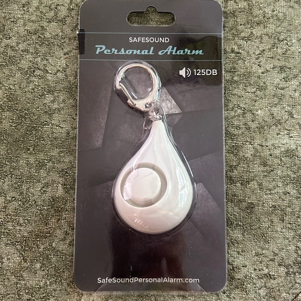 1 Personal Alarm White Keychain 125DB Self Defense